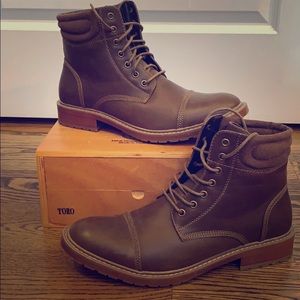 Perry Ellis Men’s boots